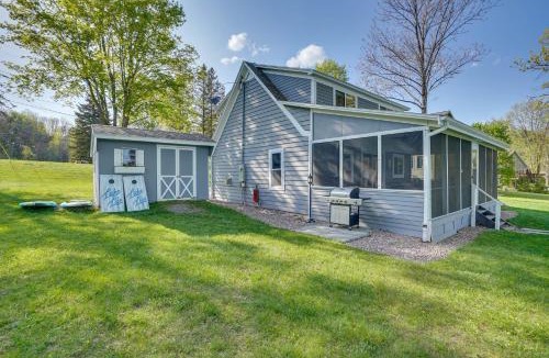 Tully House | Family Friendly! Lakefront Tully Getaway w/Porch