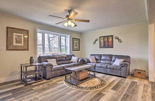 Lake Harmony House | Family-Friendly Retreat with Lake Harmony Views