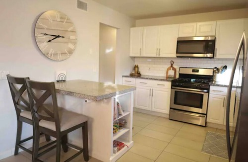 Fairview House | Family friendly Spacious 4 bedroom 3 bathroom getaway