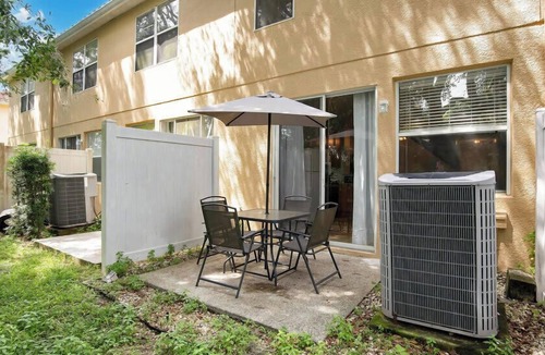 Crestwynd Bay House | Family Friendly Townhome Near Attractions