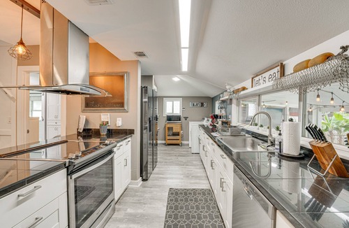 Saint Cloud House | Family Home w/Private Pool: 24 Mi to Disney!