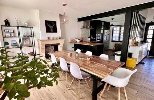 Chennevieres-sur-Marne House | Family Oasis with 3 bedrooms near Paris