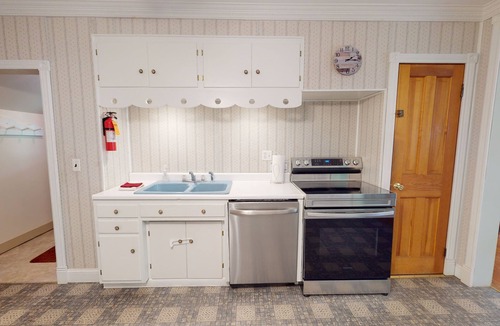 Gaines Apartment | Family Retreat walk to Pine Creek to fish/canoe/kayak or hike PA Grand Canyon