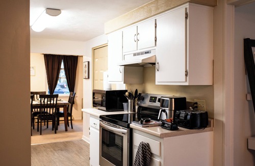 Park Forest Village House | Family-themed home, Sleeps 11, Close to PSU. Quiet Neighborhood, 2.5 Baths,
