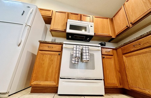 Orange Tree House | Family time, quiet relaxation, Florida fun. Pool Home at Orange Tree