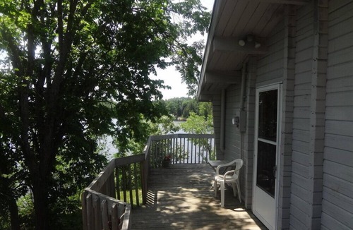 McKellar Cottage | Family Waterfront Cottage - McKellar, Ontario