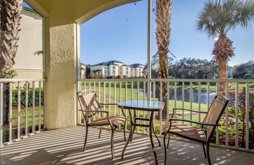 West Kissimmee Condo | Fantastic Award Winning Newly Renovated Condo (4 miles to Disney) 2+2