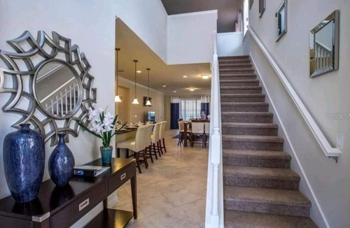Four Corners House | Fantastic Home Close To Disney with Pool & Jacuzzi