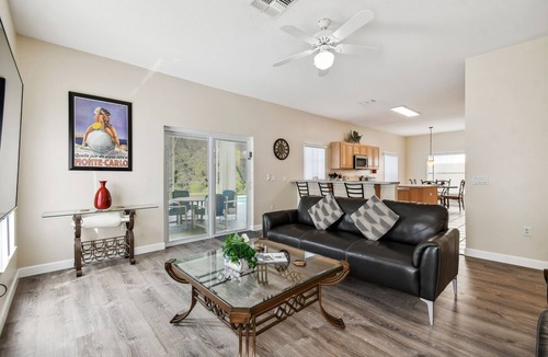 Kissimmee House | Fantastic pool home with south facing pool, in a gated community