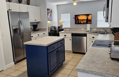 Kissimmee House | Fantastic pool home with south facing pool, in a gated community