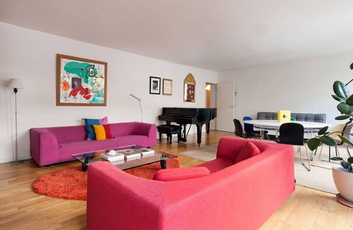 Marais Apartment | Fantastically located grand apartment gorgeous roof top garden center of Paris