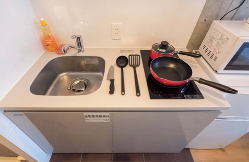 Nakano Apartment | Fare Metallo 302 double -bedroom with WiFi, AC WC in Nakano City near Shinjyuku