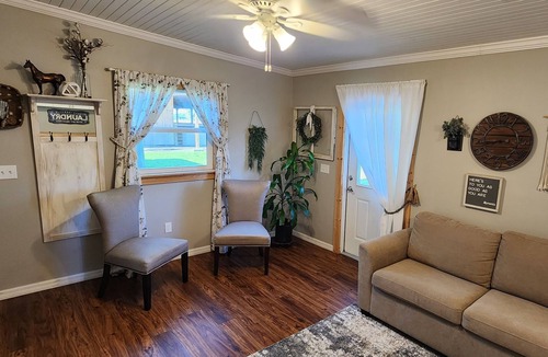 LaBelle Other | Farmhouse on 5 acres just outside of town. Country roads, beaches, or hiking.