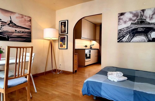 Louis Bertrand-Mirabeau-Semard Apartment | Feel like at your home!