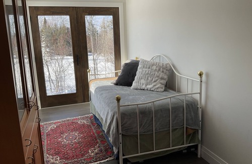 Kincardine Cottage | Find your Happy Place at this Lake Huron Cottage!