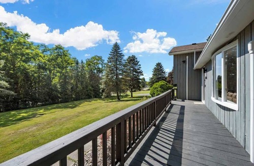Skaneateles House | Finger Lakes ~ Firepit, Pet Friendly, Wine Country