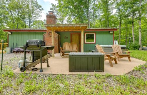 Cohocton House | Finger Lakes Retreat: Cohocton Cabin on 25 Acres!