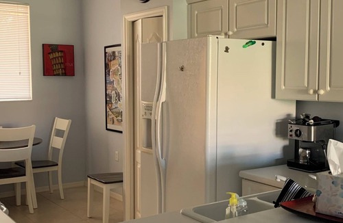 Biggar Condo | Florida Vibes - A Fort Myers Gem- 2 Bedroom Condo.
