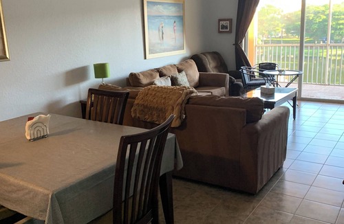 Biggar Condo | Florida Vibes - A Fort Myers Gem- 2 Bedroom Condo.