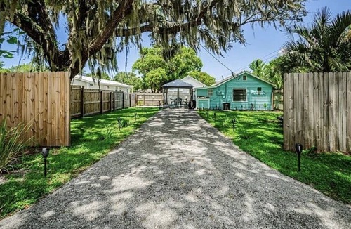 New Port Richey House | Florida Vibes Bungalow