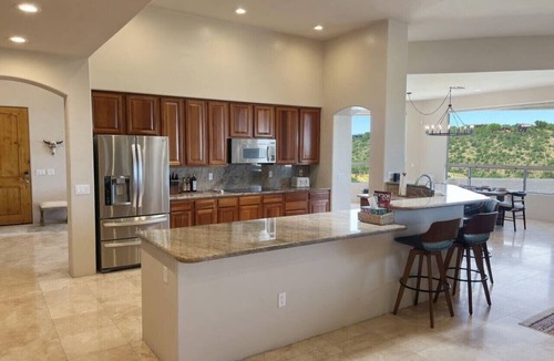 Vista Ciudad Estates House | Foothills Luxury Estate | Pool + Pro Golf Sim | Sleeps 12 | Tucson