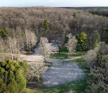 Puslinch House | Forest Hideaway