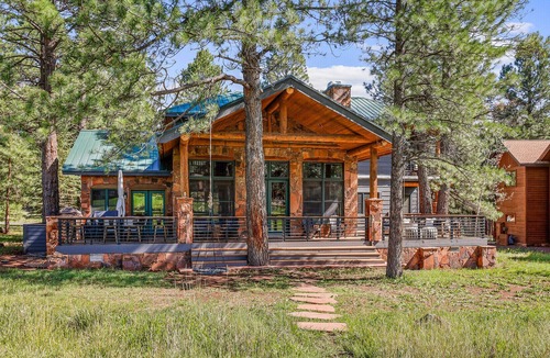 Kachina Village House | Forest Highlands retreat - Beautiful, open, fully renovated home in Flagstaff