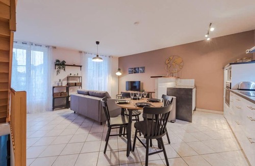 Lagny-sur-Marne Apartment | Fountain place Disneyland and Paris