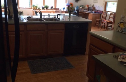 State College House | Four bedroom house located just over 1.5 miles from downtown State College