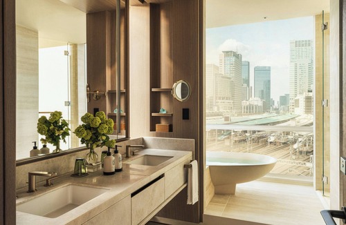 Chuo Hotel | Four Seasons Hotel Tokyo at Marunouchi