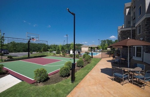 Concordville Condo | Free Breakfast. Seasonal Outdoor Pool. Gym. Great for Business Travelers!