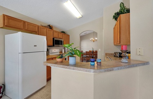 Solana House | FREE POOL HEAT Spacious 5 Bedroom Private Pool Resort Home