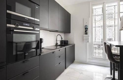L'Europe Apartment | French Palace