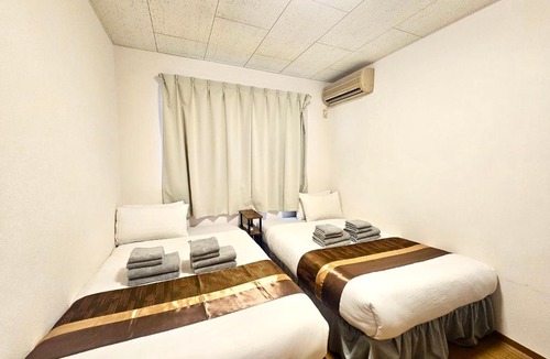 Hyakunincho Apartment | Fuji Flat 新大久保駅から徒歩20秒 新宿駅も徒歩15分 有名レストラン多数 歌舞伎町も歩いて行けます