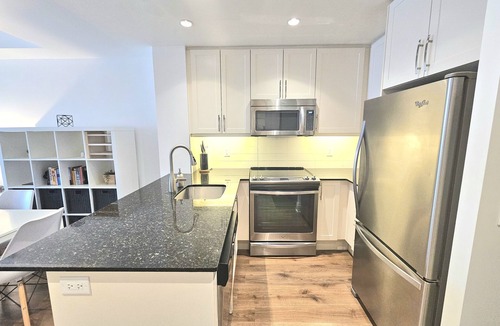 Old Mill Condo | Fully Appointed Executive Condo