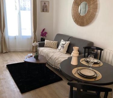 Le Perreux-sur-Marne Apartment | Fully-equipped studio Paris Disneyland RER E RER A
