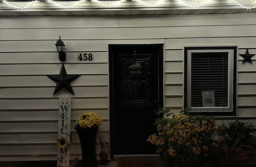 Owen Sound Apartment | Fully furnished 1 bedroom, laundry, kitchen, parking tent, Internet, Netflix