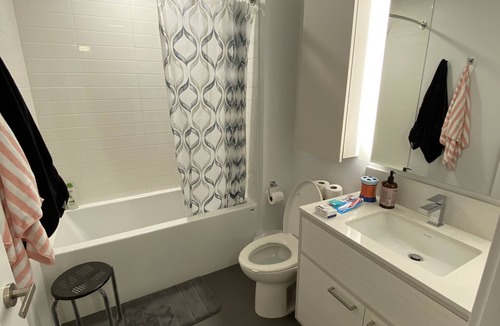 Bay Street Corridor Apartment | Fully furnished 1 bed apartment in downtown toronto high floor!