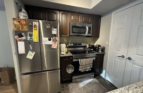 Thorncliffe Park House | Fully Furnished Gorgeous 2 Bedroom 2 Bathroom Townhouse in Hyde Park Leaside