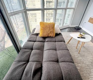 CityPlace Apartment | Fully furnished Lux 1bed condo