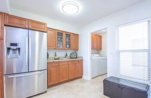 St. Petersburg Condo | Fully Renovated Waterfront Condo on Isla del Sol