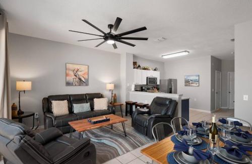 Windsor Hills House | Fun For The Kids! 3br3ba 2 Miles From Disney