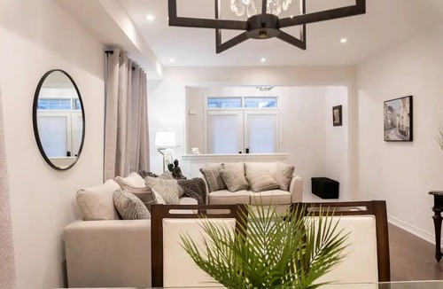 Shelburne House | FUN & VACATION LITTLE PARADISE Fully tastefully decorated exclusive for you.