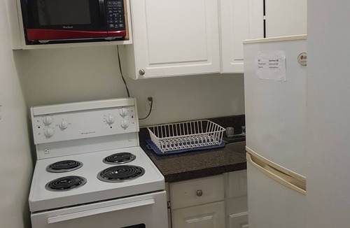 Church and Wellesley Apartment | Furnished Studio Apartment in Downtown Toronto