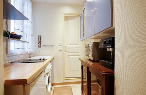 Quartier Sainte-Avoye Apartment | Furnished studio Paris, Marais