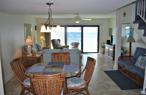 Islamorada House | Futura Townhome 708: Stylish 2BR condo in Islamorada with pool access.