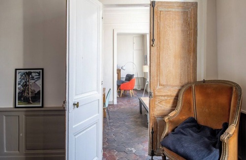 2nd Arrondissement Apartment | Géranimus V : Heart of Paris