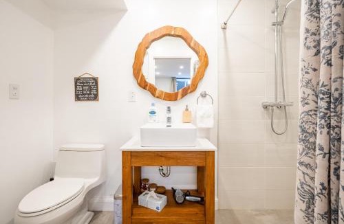 Cabbagetown South House | Gabby's Place Downtown Core