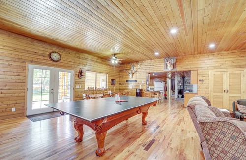 Strawberry Cabin | Game Nights in Pine's Winter Woods: Cozy Cabin