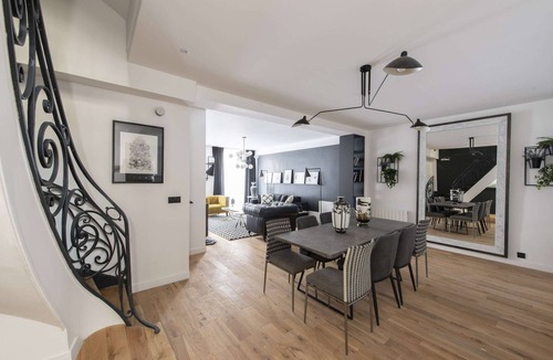 Strasbourg -Saint-Denis Apartment | Garbo, 4BR/3BA, 8 people